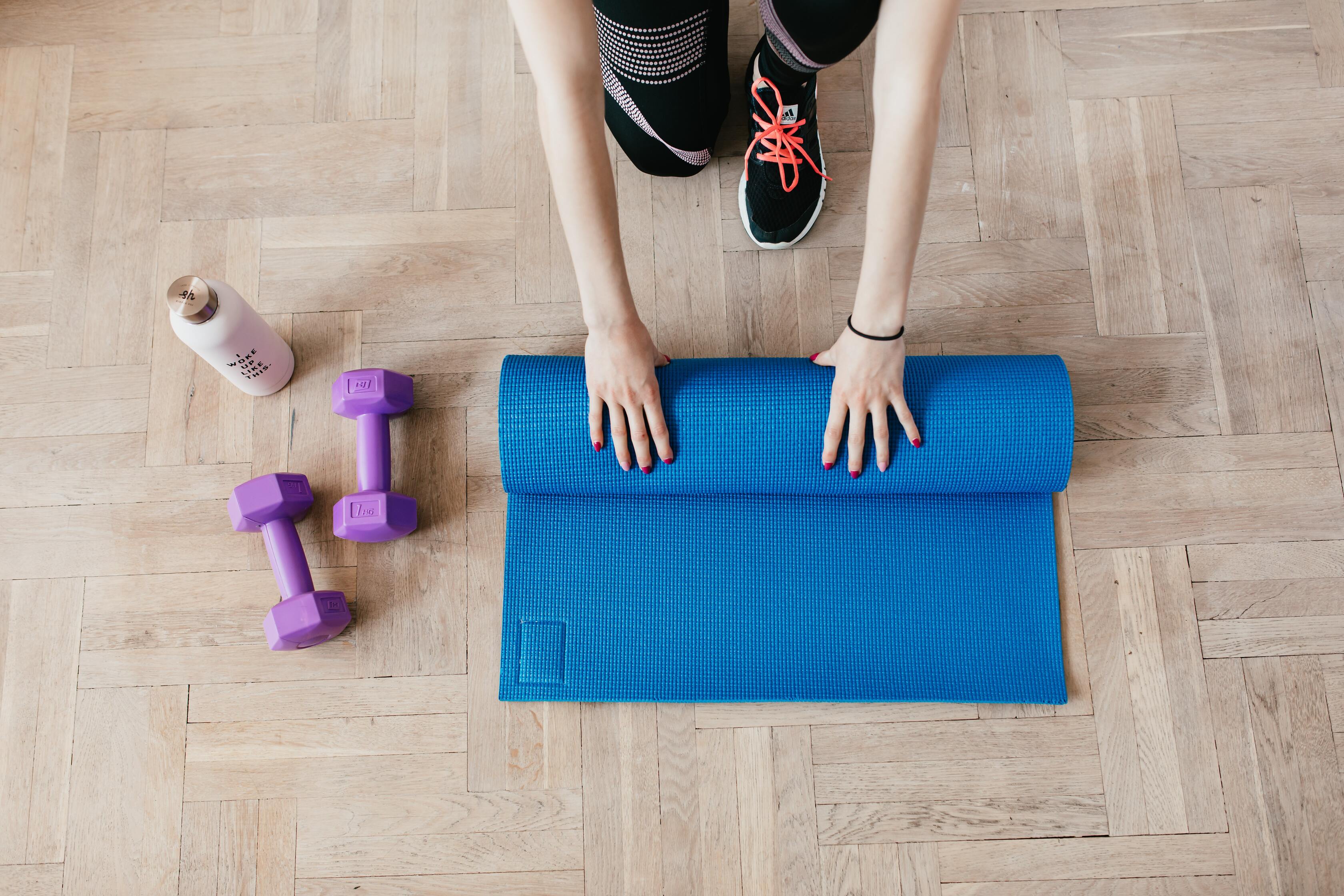 What to Pack in Your Gym Bag: The Ultimate List of Gym Bag